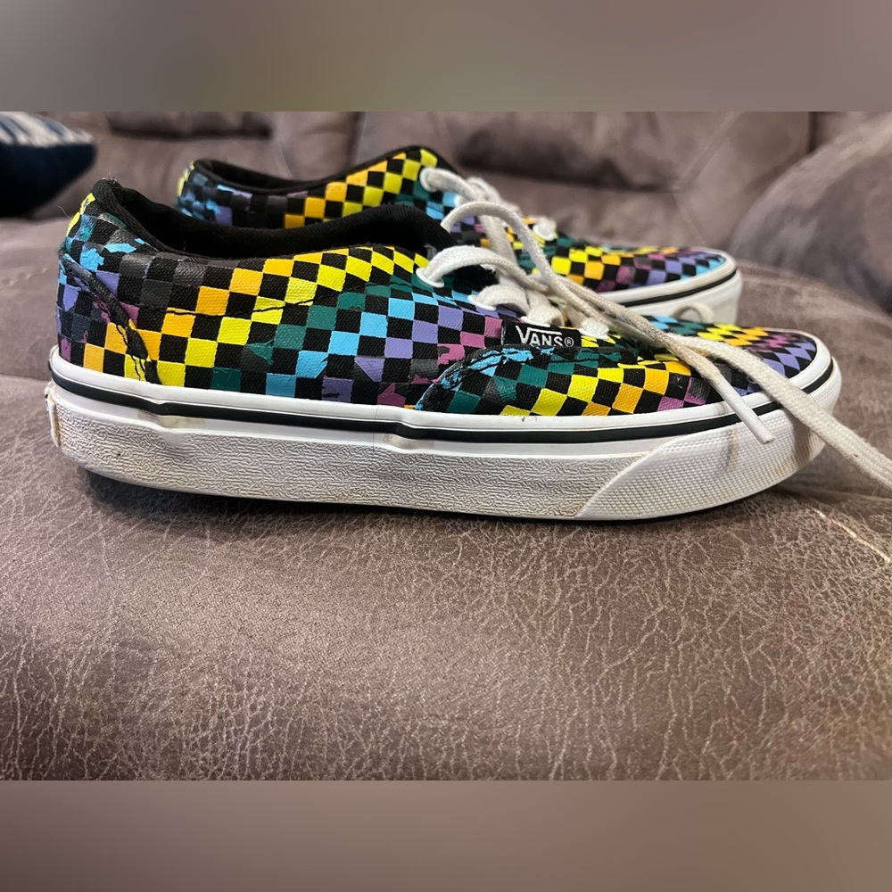 Girls Vans size 1 - Picture 4 of 9